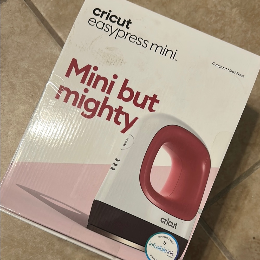 Cricut Pink EasyPress Mini Compact Heat Press
